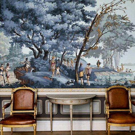 Chinoiserie Interior, De Gournay Wallpaper, Chinoiserie Decorating, Scenic Wallpaper, Eclectic House, Interiors Inspiration, Chinoiserie Wallpaper, Wall Paintings, Chinoiserie Chic