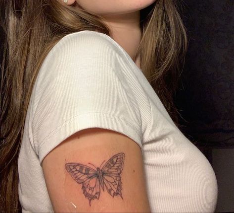 Butterfly Tattoos On Arm, Butterfly Tattoo On Shoulder, The Best Tattoos, Self Love Tattoo, Upper Arm Tattoos, Best Tattoos, Classy Tattoos, Discreet Tattoos, Girly Tattoos