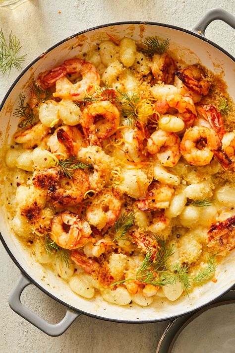 Pillowy potato gnocchi and citrusy shrimp star in this one-of-a-kind Creamy Citrusy Shrimp Gnocchi Bake. This recipe will change the way you look at pasta! Gnocchi With Prawns, Seafood Gnocchi Recipes, Shrimp Gnocchi, Mini Gnocchi, Red Pepper Pesto Recipe, Gnocchi Bake, Chicken Gnocchi Soup Recipe, How To Cook Gnocchi, Baked Gnocchi