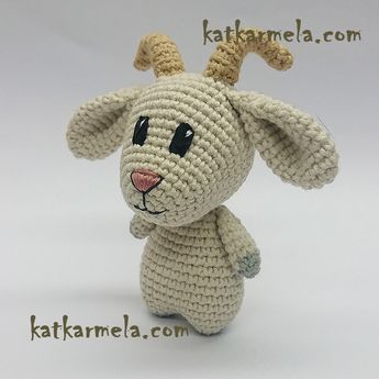 Goat Amigurumi, Crochet Goat, Yarn Projects Crochet, Crochet Toys Free Patterns, Crochet Ornament Patterns, Crochet Toys Free, Crochet Christmas Gifts, Crochet Animals Free Patterns, Kawaii Crochet