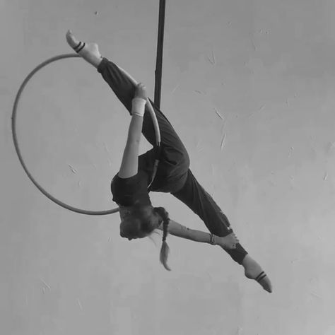 Lyra Hoop Aesthetic, Aerial Arts Aesthetic, Acrobat Aesthetic, Aerial Hoop Aesthetic, Aerial Silks Aesthetic, Aerial Hoop Photoshoot, Aerial Hoop Poses, Aerial Aesthetic, Aerial Pole