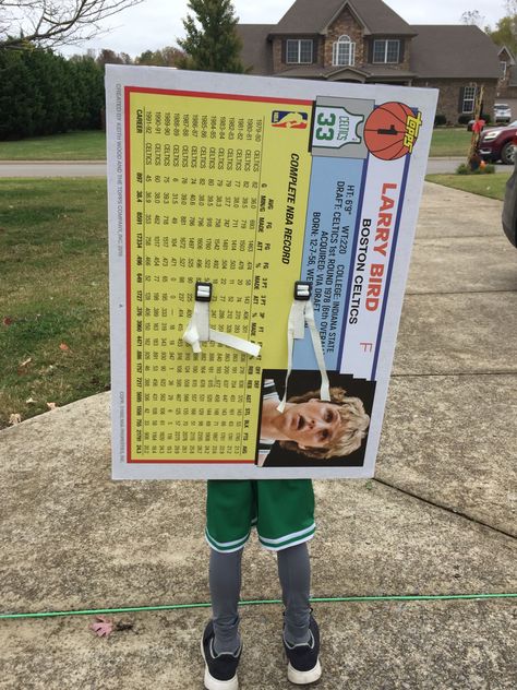 Basketball Card Halloween Costume, Baseball Card Costume Diy, Baseball Card Halloween Costume, Baseball Card Costume, Halloween Costume Hacks, Cardboard Costumes, Baseball Costumes, Card Costume, Clever Costumes