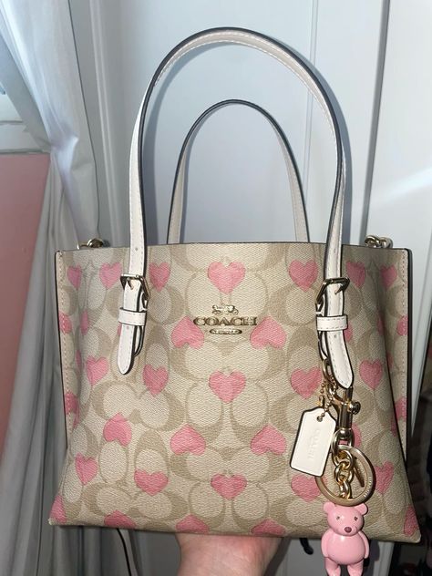 Coach Mollie Tote, Dream Things, Dream Bags, Girly Bags, Luxury Purses, Girly Accessories, Pretty Bags, Pretty Stuff, Bags Fashion