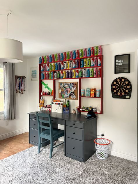 10 year old boys room! How to create the things they want most! Old Bedroom Makeover, Boy Room Color Scheme, Older Boys Bedrooms, Gamer Bedroom Ideas, Boy Room Themes, Old Bedroom, Kids Bedroom Organization, Boy Bedrooms, Gamer Bedroom