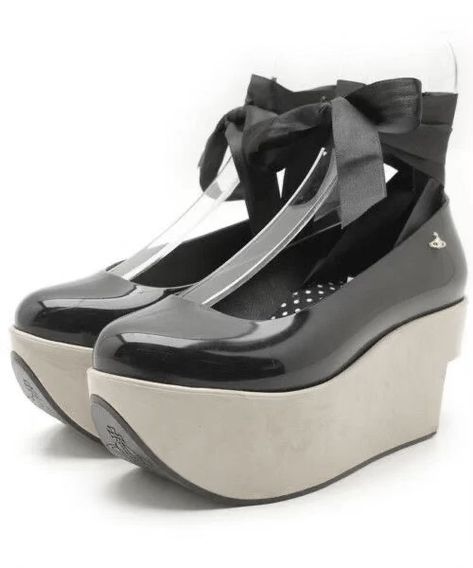 Vivienne Westwood X Melissa, Vivienne Westwood Heels, Vivienne Westwood Melissa Shoes, Vivienne Westwood Nana, Vivienne Westwood Melissa, Punk Fashion Diy, Vivienne Westwood Shoes, Kei Visual, Dr Shoes