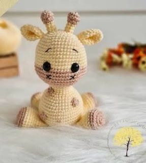 PATRONES AMIGURUMI GRATIS: PATRON GRATIS JIRAFA AMIGURUMI 54748 Christmas Crochet Patterns Free, Crochet Dolls Free Patterns, Good Morning Flowers Pictures, Mini Figurine, Crochet Videos Tutorials, Christmas Crochet Patterns, Crochet Videos, Crochet Dolls, Crochet Animals