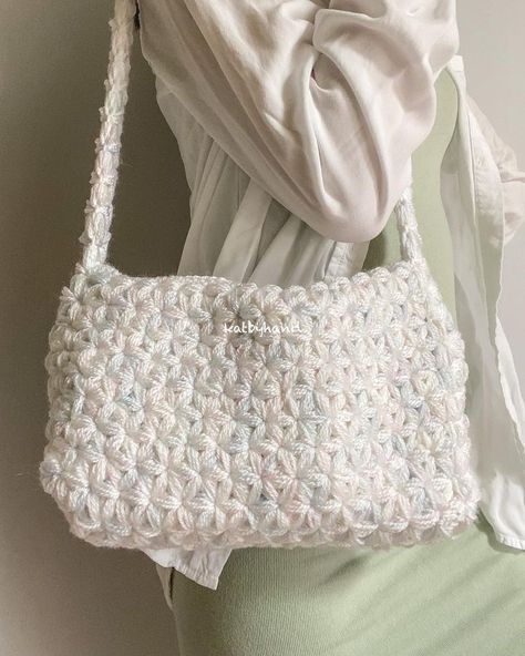 Small Crochet Bags, Purse Crochet Pattern, Oopsie Daisy, Purse Crochet, Unique Tools, Oopsy Daisy, Butterfly Bags, Aesthetic Bags, Crochet Butterfly