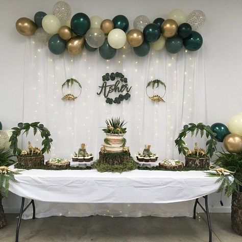 Birthday Party Ideas Green, Green Theme Party, Burgundy Balloons, Simple Birthday Decorations, Green Baby Shower, Diy Balloon, Birthday Balloon Decorations, Baby Boy 1st Birthday, Diy Birthday Decorations