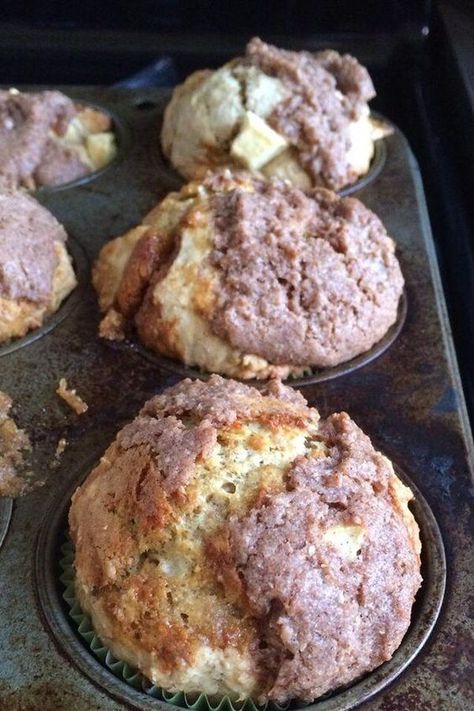 Large Batch Muffins, Muffin Basket Ideas, Bakery Style Apple Muffins, Muffins Using Buttermilk, Jumbo Apple Muffins, Apple Pie Filling Muffins, Buttermilk Muffin Recipes, Amazing Muffins, Jumbo Muffin Recipes