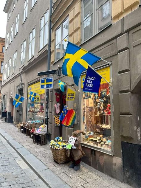 Stockholm Sweden Summer, Stockholm In Summer, Stockholm Sweden Travel, Sweden Travel Aesthetic, Stockholm Sweden Aesthetic, Stockholm Lifestyle, Stockholm University, Stockholm Summer, Sweden Trip