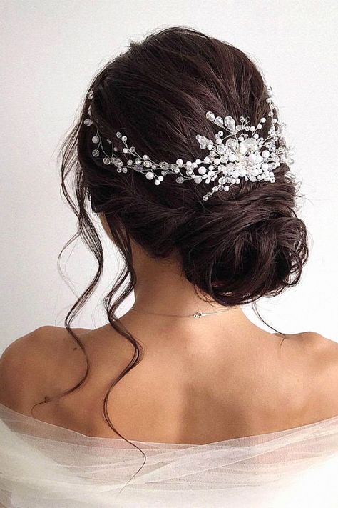 One wedding hair look might be beautiful for your special day. I specialize in this look for wedding day photos. Pin it to your wedding inspiration. Effortless Wedding, Wedding Day Photos, Bridal Hair Inspiration, Wedding Hair Piece, Bridal Wedding Hair, Wedding Look, Bridal Hairstyles, Wedding Hair Pieces, Be Beautiful