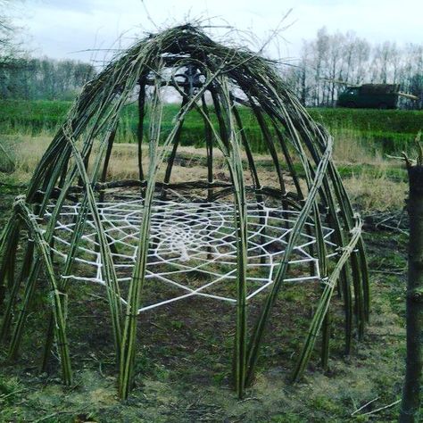 Willow Dome, Living Willow, Homesteading Diy, Outdoor Play Areas, Garden Crafts Diy, Garden Tool Set, Garden Deco, Backyard Playground, Magical Garden