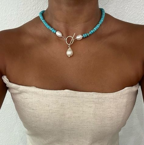 Fresh Water Pearl and Turquoise 14K Gold Filled Toggle - Etsy UK Dainty Pearl Necklace, Contemporary Jewelry Design, Gold Filled Necklace, Toggle Necklace, Pearl Pendant Necklace, Stunning Necklace, Bijoux Diy, Jewelry Diy, Turquoise Jewelry