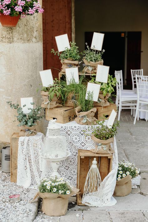 Elegant Wedding Themes, Themes Wedding, Provence Wedding, Wedding Buffet, Venue Decor, Seating Plan, Wedding Mood, Italy Wedding, Greenery Wedding