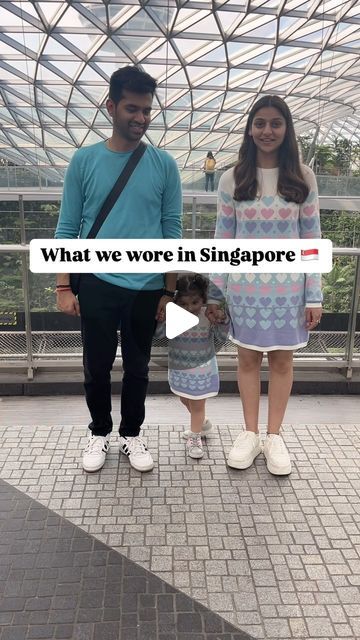 Outfits For Singapore Trip, Singapore Outfit Travel, Singapore Outfit, Travel With Baby, Mom Struggles, Singapore Trip, Shoppers Stop, Motherhood Lifestyle, Mom Lifestyle