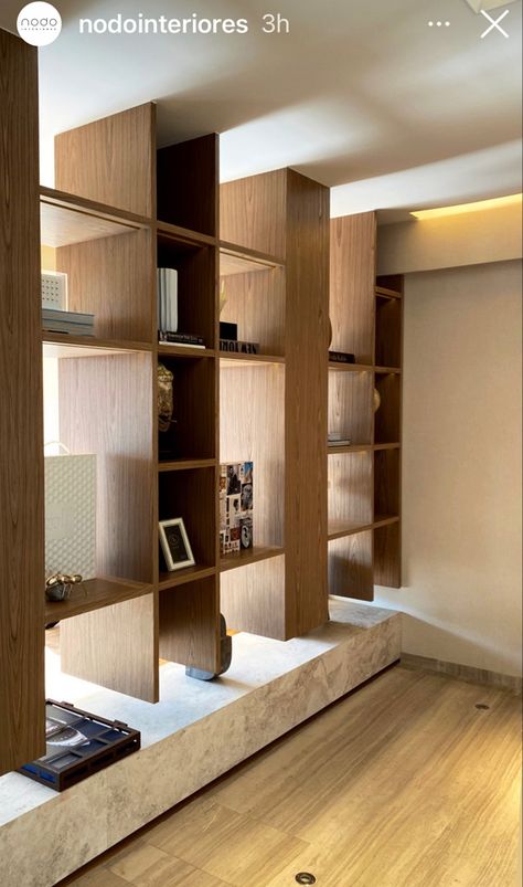 Shelves Partition Design, Bookshelf High On Wall, Open Shelving Partition Wall, Open Divider Wall, Entry Divider Ideas, Pivot Partition, Double Sided Bookshelf, Wall Divider Ideas Room Partitions, Japandi Library