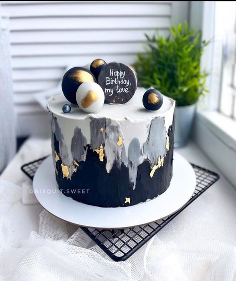 Cake For 34th Birthday Men, Cake Ideas For Men Birthday Husband, Small Birthday Cake Ideas For Men, 34 Birthday Cake For Man, Masculine Cake Design, Cakes Ideas For Men Birthday, Elegant Birthday Cakes For Men Design, Themed Cakes For Men, Cute Birthday Cakes For Boyfriend