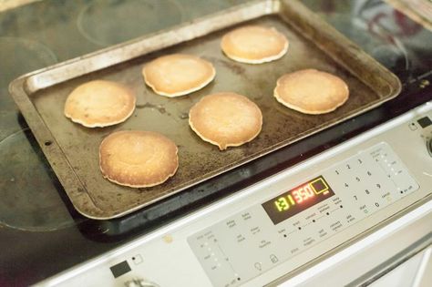 Pancakes are a popular breakfast item enjoyed by many people. Some families serve pancakes for other meals, including dinner. Recipes often make large amounts, so storing and reheating pancakes is required. In fact, it can save time to make pancakes ahead of time, freeze them and reheat when needed. Easily reheat frozen pancakes using the … Making Pancakes Ahead Of Time, Pancakes In Air Fryer, Pancakes In Oven, Frozen Pancakes, Oven Pancakes, Freeze Pancakes, Make Pancakes, How To Make Pancakes, The Leftovers