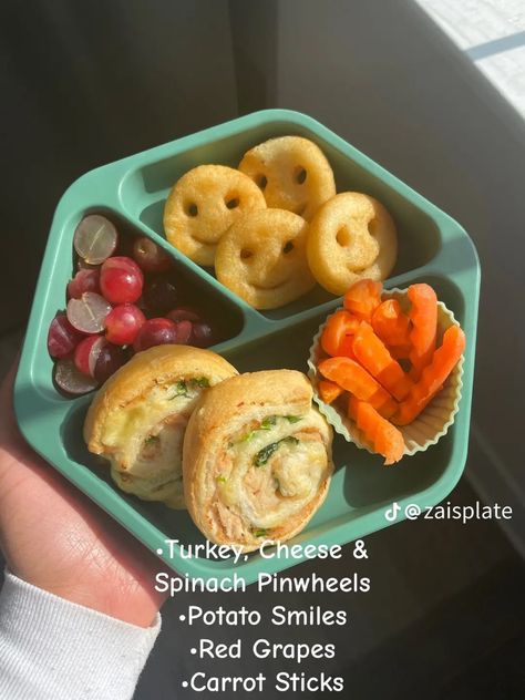 Organic Toddler Meals, 12 Month Old Dinner Ideas, Protein Meals For Toddlers, Healthy Lunch For Toddlers, Toddler Approved Meals, Toddler Meals For Picky Eaters, Lunch Ideas Toddler, Toddler Meal Prep, Kid Meal Ideas