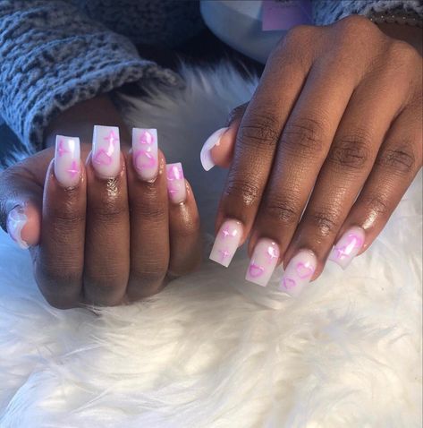 Soft white acrylic nails airbrush heart design Airbrush Heart Nails, Airbrush Heart, Airbrush Nails, Painted Hearts, Birthday Nails, Heart Nails, Nails Ideas, Soft White, Nail Ideas