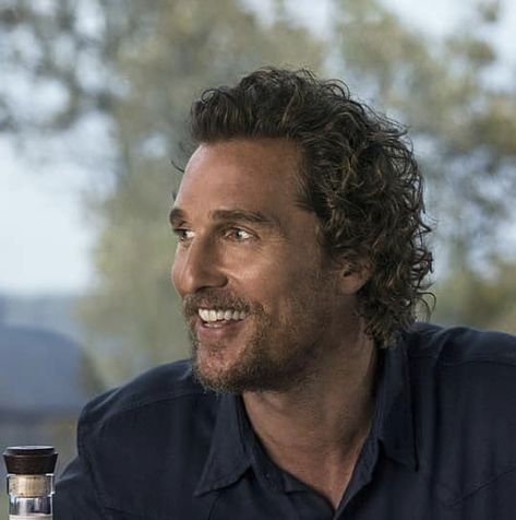 Matthew Mcconaughey Beard, Matthew Mcconaughey Hair, 70s Hairstyles Men, Hairstyle 2024, Mens Hairstyles Curly, Men's Curly Hairstyles, Long Curly Haircuts, Hiar Style, Men Haircut Curly Hair