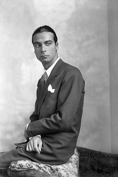 Cristobal Balenciaga Pictures and Photos - Getty Images Cristobal Balenciaga, Most Stylish Men, Cristóbal Balenciaga, Moda Paris, Best Mens Fashion, Couture Designers, Nicolas Ghesquiere, Vintage Portraits, Spanish Style