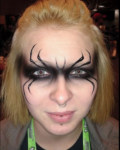 Spider eyes - Hallowen Adult Mehr Adult Halloween Face Paint, Spider Face Paint, Spider Face Painting, Spider Web Costume, Spider Eyes, Spider Makeup, Halloween Face Paint, Spider Face, Adult Face Painting