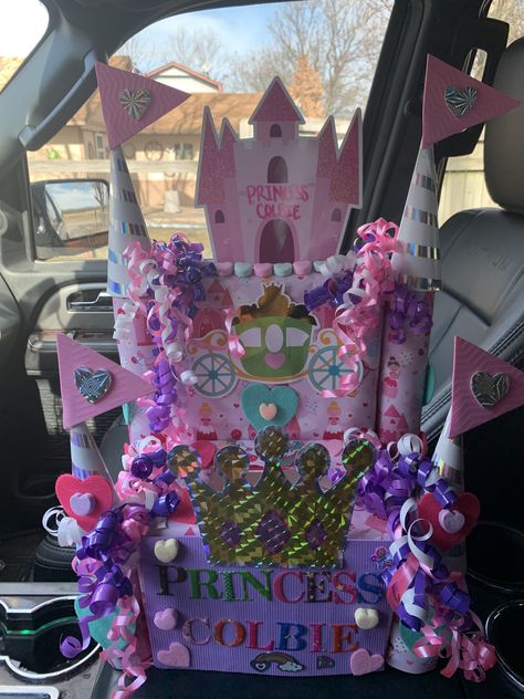 Girls princess castle Valentines box! Most of the material is from the Dollar Tree! Princess Castle Valentine Box Ideas, Castle Valentine Box Ideas, Valentine Box Ideas, Kids Valentine Boxes, Valentine Boxes, Valentines Box, Princess Castle, Valentine Box, Box Ideas