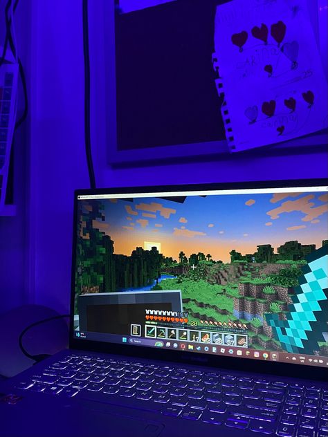 Fake Pp, Fake Post, Emma Core, Girl Gamer, Bing Bong, Screen Aesthetic, Dump Ideas, How To Play Minecraft, Gaming Room Setup