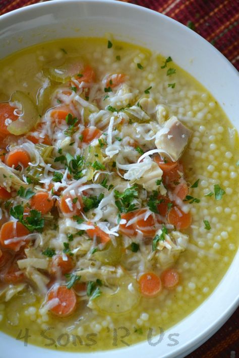 Italian Style Chicken, Comfort Soups, Quick And Easy Soup, Italian Soup, Chicken Soup Recipes, Chicken Noodle Soup, Soup And Sandwich, Easy Soups, Chicken Noodle