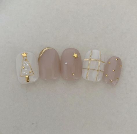 Nail Noel, Xmas Nail Art, Minimal Nails Art, Asian Nails, Subtle Nails, Beauty Nails Design, Nail Box, Christmas Gel Nails, Minimal Nails