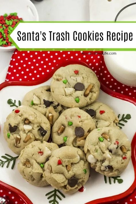 Trash Cookies, Santa Cookie Recipe, Starbucks Cookies, Spritz Cookie Recipe, Drop Cookie, Christmas Cookie Recipes Holiday, Toll House Chocolate Chip, Basic Cookies, Spritz Cookies