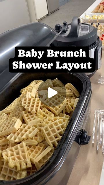 Moms Happy Kitchen on Instagram: "#babybrunch #babyshower #babyshowerideas #baby #party #momosa #momshappykitchen #pinterest #youtube momshapptkitchen8 #instantpot #sausage #fruit #tiktok #momshappykitchen #pinterest" Brunch Ideas For Gender Reveal, Food For Brunch Parties, Gender Reveal Breakfast, Brunch Station Ideas, Berry Brunch Ideas, Brunch Theme Baby Shower Ideas, Brunch Parfait, Baby Shower Brunch Ideas Food, Spring Baby Shower Food Ideas