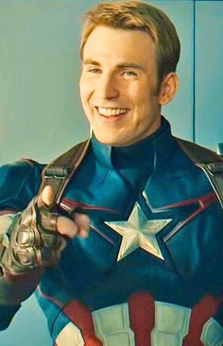 Captain America / Steve Rogers on Instagram: “Chris Evans (Steve Rogers/Captain America) shows off his silly side in these hilariously funny bloopers and outtakes from some of his more…” Funny Bloopers, Captain America Funny, Mole Rat, America Funny, Steve Rogers Captain America, Steve Rogers, Bloopers, Chris Evans