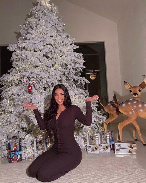 Kim Kardashian West on Instagram: “This year @HobbyTron is saving the holidays 🌲 They have millions of toys in stock ranging from Marvel to Disney, Spiderman, & even this…” Kardashian Christmas, Kily Jenner, Kim Kardashian Kanye West, Kim Kardashian And Kanye, Braided Ponytail Hairstyles, Kim K, Christmas Tree With Gifts, Kardashian Jenner, Khloe Kardashian