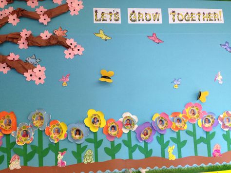 Spring Wall Display Preschool, Spring Wall Display Classroom, Eyfs Spring Display, Weather Display Classroom, Spring Display Board Nursery, Spring Display Board, Preschool Display Boards, Garden Kindergarten, Class Charter