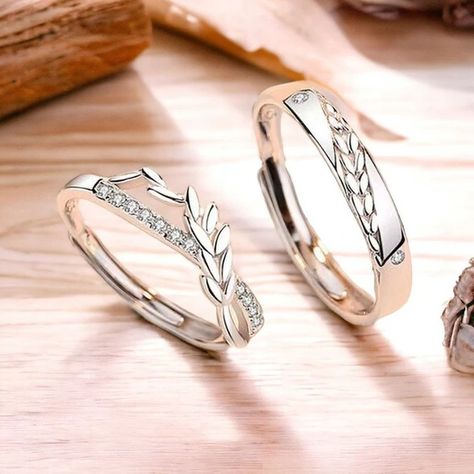 Matching Couple Ring, Minimalistic Ring, Hopeful Romantic, Cute Promise Rings, Matching Couple Rings, Couple Ring Design, Silver Promise Rings, Ring Matching, Promise Rings For Couples