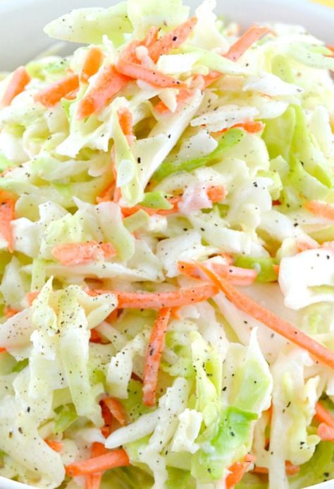 Copycat KFC Coleslaw Coleslaw Salad Recipe, Sweet Coleslaw Recipe, Copycat Kfc Coleslaw, Coleslaw Dressing Recipe, Best Coleslaw Recipe, Kfc Coleslaw Recipe, Coleslaw Recipe Easy, Coleslaw Salad, Coleslaw Dressing