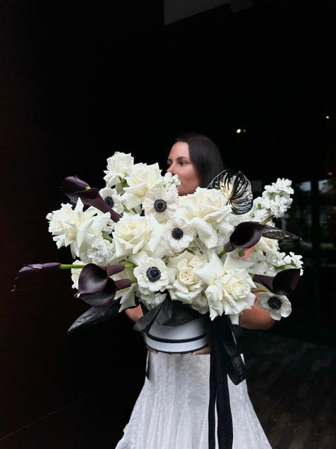 Buy Belle Chance - white hydrangea, calla lilies, anemones, white roses, stock flowers for only $266.24 at Maison la Fleur! Extravagant Bridal Bouquet, White Anemone Wedding Centerpiece, Classy Moody Wedding, Unusual Wedding Bouquets Creative Unique, Unique Wedding Florals, All White Flower Arrangements, Modern Bouquet Wedding, Black Floral Arrangements, White Flowers Birthday