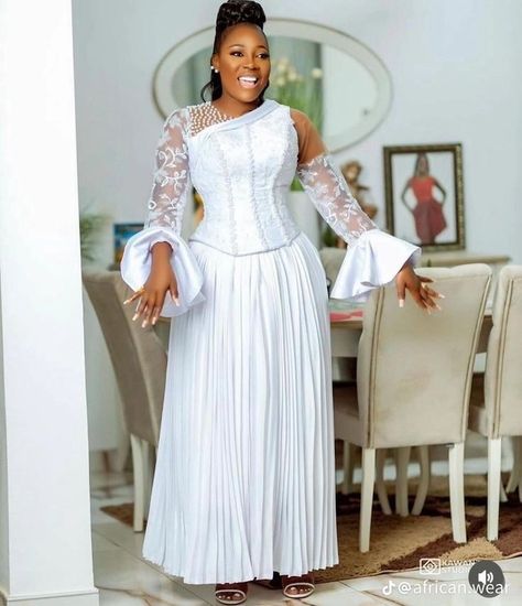 Skirt And Blouse Wedding Dress, Chantilly Lace Dress Styles, White Dress Styles For Church, Lace Styles For Wedding, Lace Dress Classy, White Dress Styles, Ankara Long Gown Styles, Kente Dress, African Lace Styles