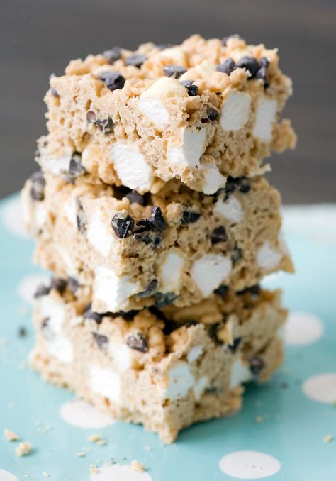 Rice Krispie Treats Flavor Ideas, Rise Krispie Treats Recipes, Different Types Of Rice Crispy Treats, Pudding Rice Krispie Treats, Rice Crispy Treats Recipe Original, Rice Crispy Recipes, Rice Krispie Treats Ideas, Rice Krispie Treats Original Recipe, Avalanche Bars