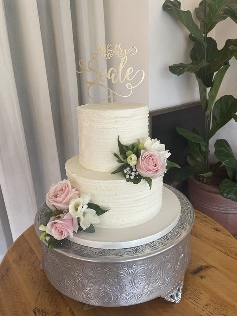 2 tier textured buttercream frosted wedding cake with fresh flower clusters & personalised topper Frosted Wedding Cake, Wedding Cake Two Tier, Cake 2 Tier, Textured Buttercream, Textured Wedding Cakes, 2 Tier Wedding Cakes, Cream Wedding Cakes, Buttercream Frosting Cake, 2 Tier Cake