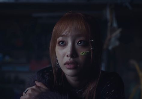 chuu howl mv I Miss My Family, In This Moment