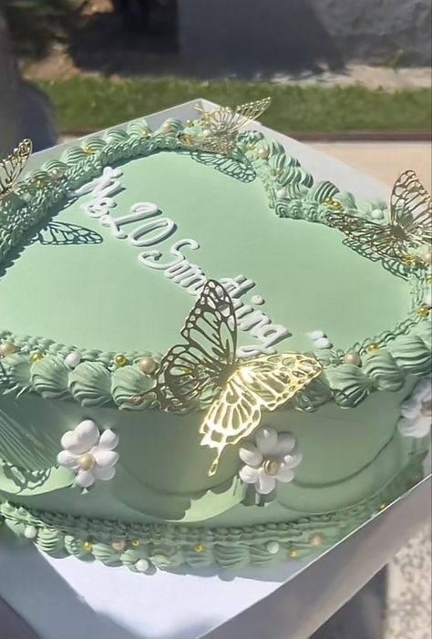 20 Something Cake, Sza Birthday, 14th Birthday Cakes, Butterfly Birthday Cakes, 20 Something, Vintage Birthday Cakes, Bow Cakes, Green Cake, Bday Party Theme