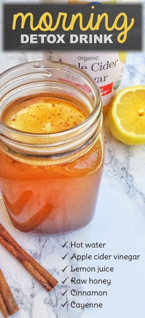 This detox drink recipe with apple cider vinegar helps aid in cleansing, weight loss, and overall health. And, it's actually quite tasty and invigorating! I drink it in the morning, but you can also drink it before bed or any time of the day. #detox #applecidervinegar #morningdetox #detoxdrink #listotic Recipe With Apple Cider, Recipe With Apple, Apple Cider Vinegar Lemon, Apple Cider Vinegar Detox Drink, 500 Calorie, Apple Cider Vinegar Detox, Smoothie Detox, Detox Drinks Recipes, Healthy Detox