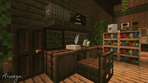 #Minecraftbuild #Study #Minecraft #Minecraftideas Minecraft Desk Design, Study Minecraft, Minecraft Study Room, Minecraft Desk Ideas, Mc Interior, Minecraft Plants, Table Minecraft, Minecraft House Plans, Plant Study