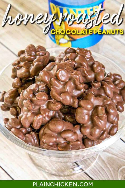 Honey Roasted Chocolate Peanuts - sweet & salty in every bite! Only 2 ingredients and they take 5 minutes to make. We LOVE this easy candy recipe! These peanuts are great by themselves and even better chopped up on ice cream! They also make a great homemade holiday gift! #chocolate #peanuts #candy Melting Cookies, Peppermint Hot Chocolate Mix, Crockpot Candy Recipes, Kids Desserts, Snack Platters, Recipe Using Honey, Crockpot Christmas, Chocolate Peanut Clusters, Cheese Squares