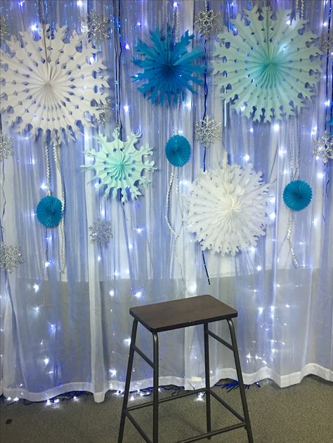 Holiday Dance Theme, Winter Middle School Dance Decorations, Winter Snowball Dance, Winter Snow Ball Dance, Snowflake Photo Backdrop, High School Winter Formal Decorations, Winter Wonderland Picture Backdrop, Winter Themed Dance Ideas, Winter Wonderland School Dance Decorations