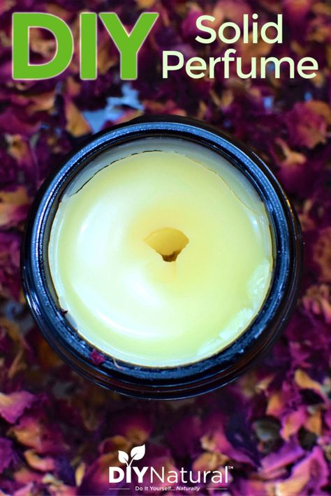 This alluring solid perfume recipe combines rose geranium essential oil with the sweet, citrus aroma of bergamot, and a hint of vanilla for lasting fragrance. Sweet Oil Uses, Solid Perfume Diy, Diy Perfumes, Solid Perfume Recipes, Crunchy Life, Attar Perfume, Perfume Blends, Homemade Perfume, Rose Geranium Essential Oil