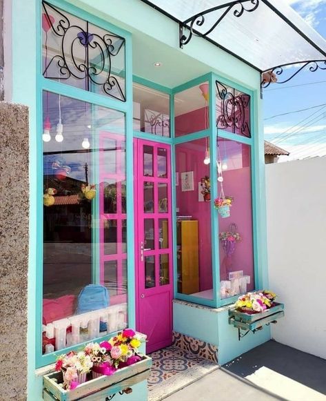 Stationery Store Design, Gift Shop Displays, Bakery Design Interior, Clothing Store Design, Store Design Boutique, Nail Salon Decor, A Cute Cat, Bakery Design, Salon Interior Design